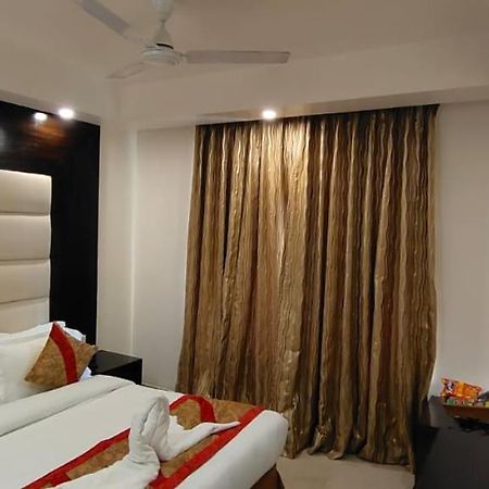 Hotel Benz International Delhi (National Capital Territory of India) Exterior foto