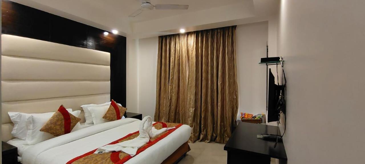 Hotel Benz International Delhi (National Capital Territory of India) Exterior foto