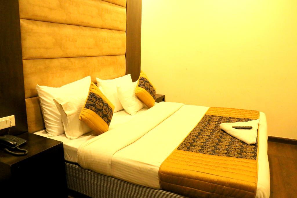 Hotel Benz International Delhi (National Capital Territory of India) Exterior foto