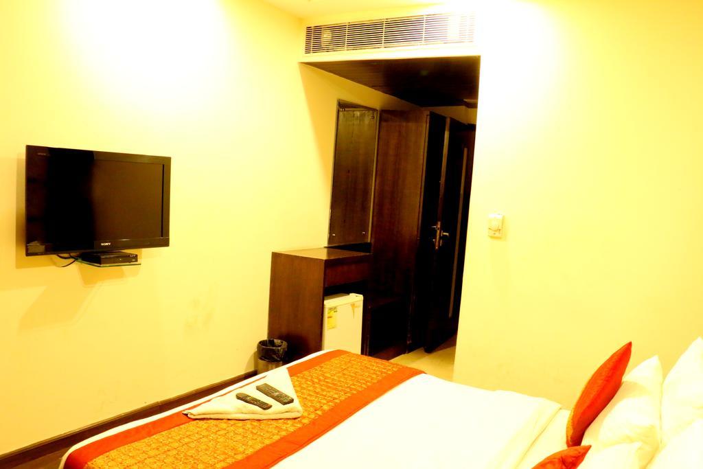 Hotel Benz International Delhi (National Capital Territory of India) Exterior foto