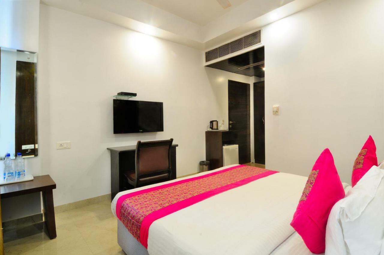 Hotel Benz International Delhi (National Capital Territory of India) Exterior foto