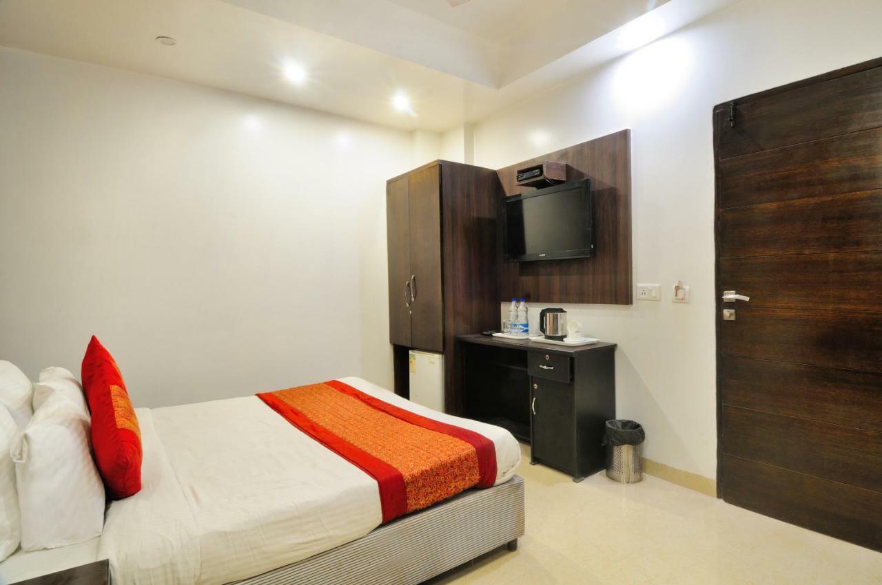 Hotel Benz International Delhi (National Capital Territory of India) Exterior foto