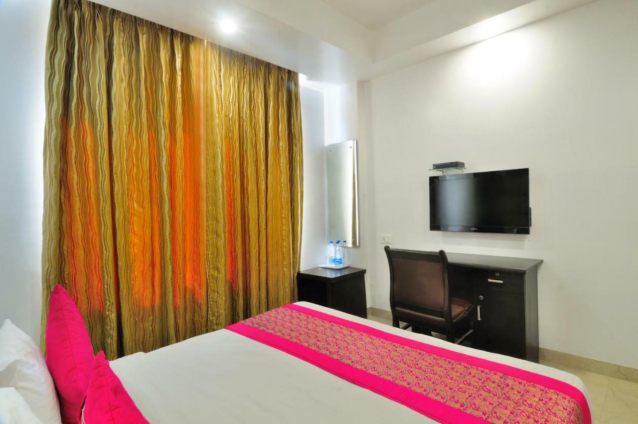 Hotel Benz International Delhi (National Capital Territory of India) Exterior foto
